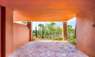 Amplio apartamento de 2 dormitorios con vistas al mar en venta en Marbella - Benahavís 797966 
