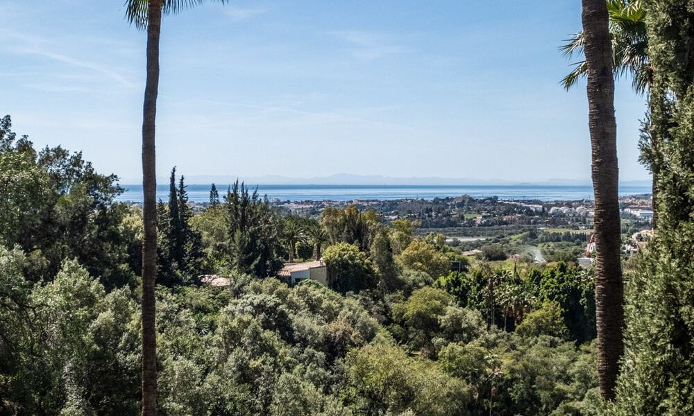 Amplio apartamento de 2 dormitorios con vistas al mar en venta en Marbella - Benahavís 797968