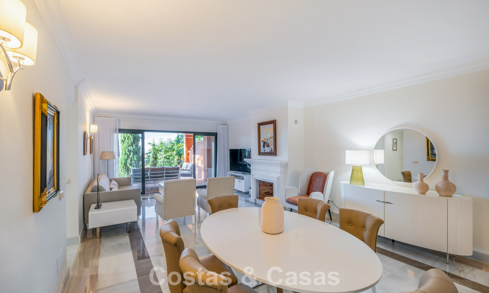 Amplio apartamento de lujo listo para entrar a vivir con vistas al mar en venta en Marbella - Benahavís 798151