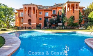 Amplio apartamento de lujo listo para entrar a vivir con vistas al mar en venta en Marbella - Benahavís 798155 