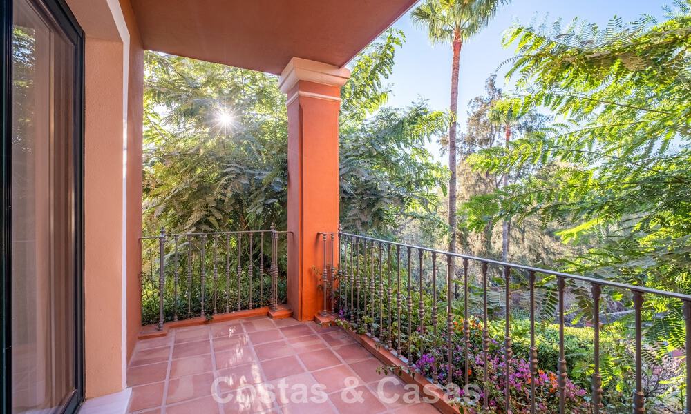 Amplio apartamento de lujo listo para entrar a vivir con vistas al mar en venta en Marbella - Benahavís 798164