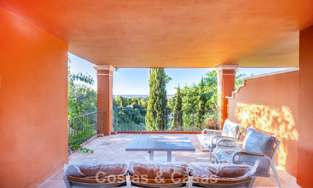 Amplio apartamento de lujo listo para entrar a vivir con vistas al mar en venta en Marbella - Benahavís 798167