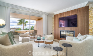 Amplio apartamento moderno de 4 dormitorios con vistas al mar en venta en Nueva Andalucía, Marbella 798225 