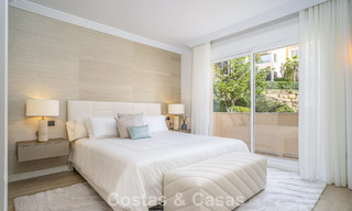 Amplio apartamento moderno de 4 dormitorios con vistas al mar en venta en Nueva Andalucía, Marbella 798256 