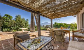 Encantadora villa rústica con confort moderno en venta en Guadalmina Alta, Marbella 798291 