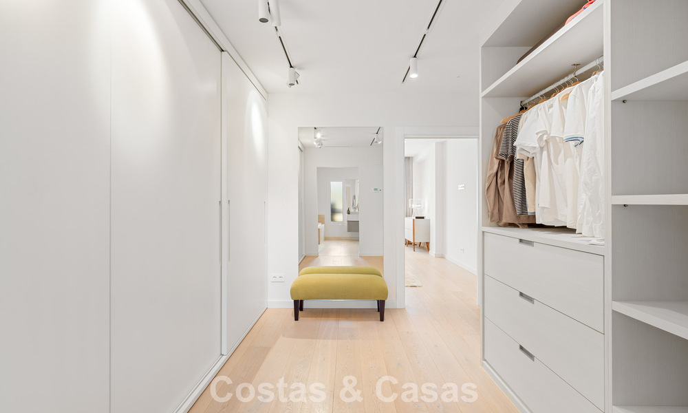 Lujoso apartamento dúplex con 4 dormitorios en venta en un complejo residencial en Nueva Andalucía, Marbella 798403