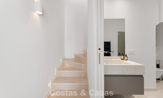 Lujoso apartamento dúplex con 4 dormitorios en venta en un complejo residencial en Nueva Andalucía, Marbella 798407 