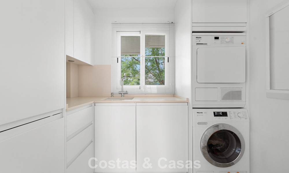 Lujoso apartamento dúplex con 4 dormitorios en venta en un complejo residencial en Nueva Andalucía, Marbella 798408