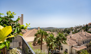 Lujoso apartamento dúplex con 4 dormitorios en venta en un complejo residencial en Nueva Andalucía, Marbella 798415 