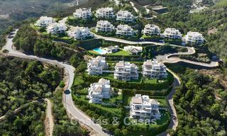 Apartamento dúplex de lujo con amplio jardín y vistas al mar en venta en Marbella - Benahavís 798319 