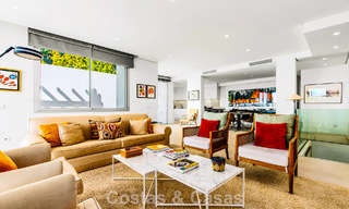 Apartamento dúplex de lujo con amplio jardín y vistas al mar en venta en Marbella - Benahavís 798330 