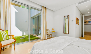 Apartamento dúplex de lujo con amplio jardín y vistas al mar en venta en Marbella - Benahavís 798333 