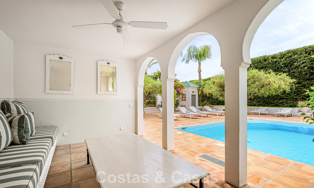 Majestuosa villa de lujo con estilo arquitectónico mediterráneo clásico en venta en Sierra Blanca, Marbella 798467