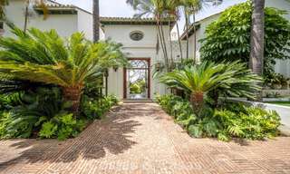 Majestuosa villa de lujo con estilo arquitectónico mediterráneo clásico en venta en Sierra Blanca, Marbella 798477 