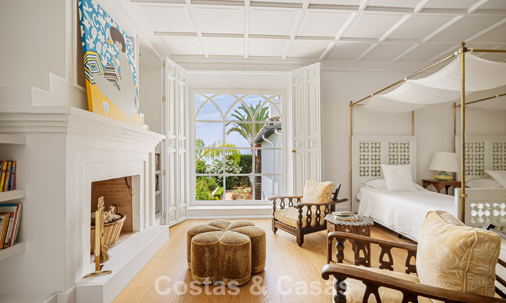 Majestuosa villa de lujo con estilo arquitectónico mediterráneo clásico en venta en Sierra Blanca, Marbella 798499
