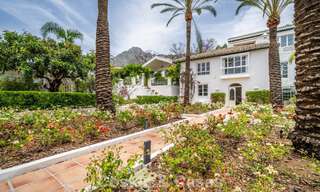 Majestuosa villa de lujo con estilo arquitectónico mediterráneo clásico en venta en Sierra Blanca, Marbella 798506