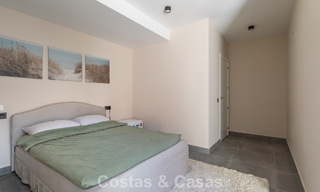 Impresionante villa moderna mediterránea totalmente renovada con vistas al mar en venta en Benahavís - Marbella 798531 