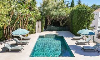 Impresionante villa moderna mediterránea totalmente renovada con vistas al mar en venta en Benahavís - Marbella 798541 