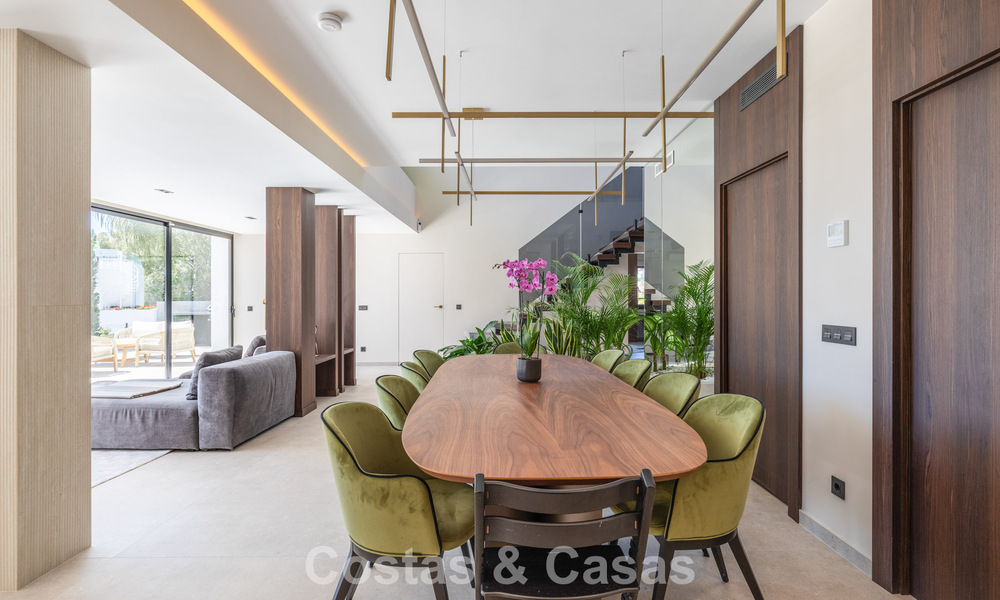 Impresionante villa moderna mediterránea totalmente renovada con vistas al mar en venta en Benahavís - Marbella 798550