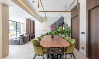Impresionante villa moderna mediterránea totalmente renovada con vistas al mar en venta en Benahavís - Marbella 798550 