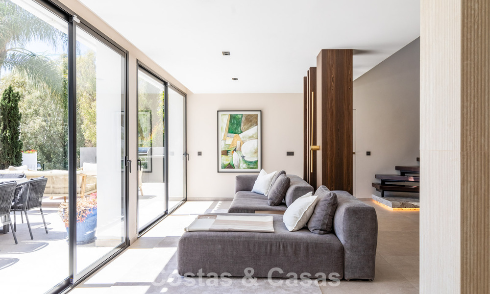 Impresionante villa moderna mediterránea totalmente renovada con vistas al mar en venta en Benahavís - Marbella 798551