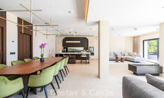 Impresionante villa moderna mediterránea totalmente renovada con vistas al mar en venta en Benahavís - Marbella 798552 