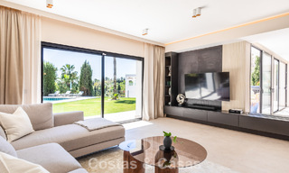 Impresionante villa moderna mediterránea totalmente renovada con vistas al mar en venta en Benahavís - Marbella 798559 