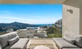 Apartamento moderno de lujo en venta con vistas al mar en un complejo boutique en las colinas cerca del centro de Marbella 798593 