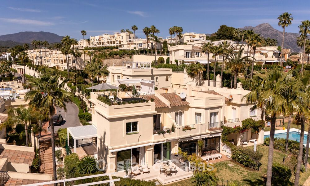 Lujosa casa de diseño con vistas panorámicas al mar en venta en La Quinta, Marbella - Benahavís 798613
