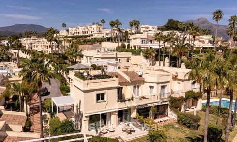 Lujosa casa de diseño con vistas panorámicas al mar en venta en La Quinta, Marbella - Benahavís 798613