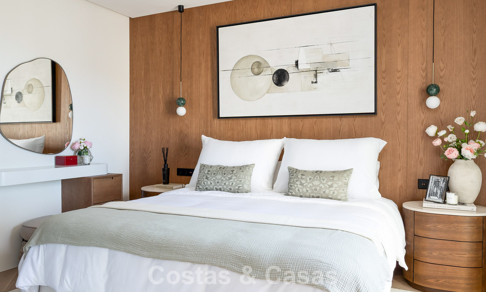 Lujosa casa de diseño con vistas panorámicas al mar en venta en La Quinta, Marbella - Benahavís 798621