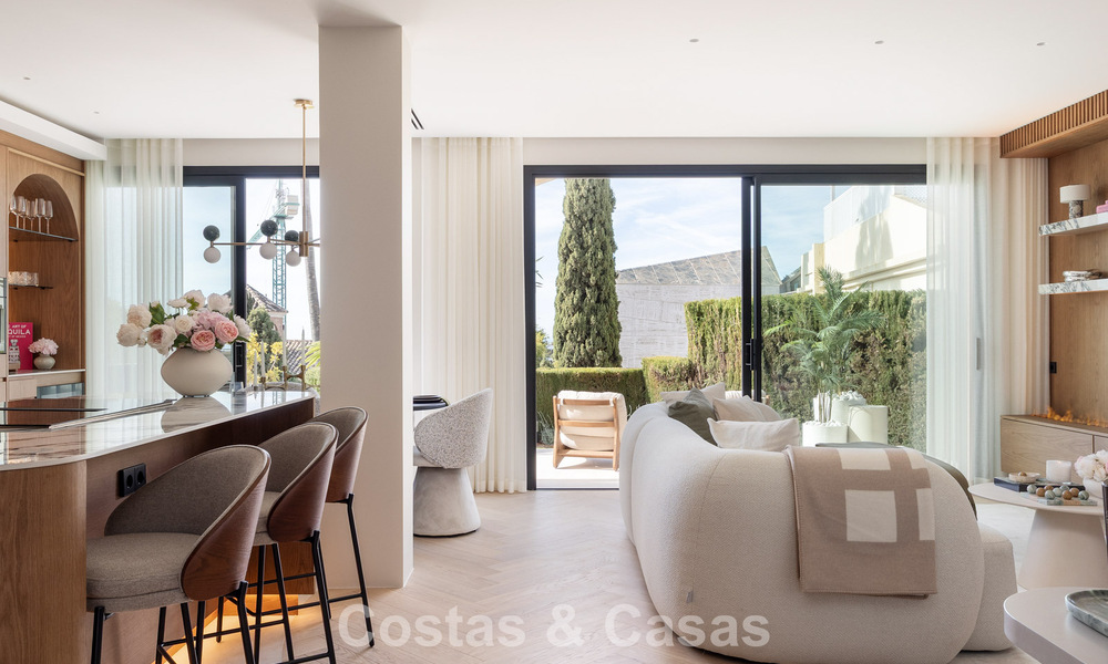 Lujosa casa de diseño con vistas panorámicas al mar en venta en La Quinta, Marbella - Benahavís 798630