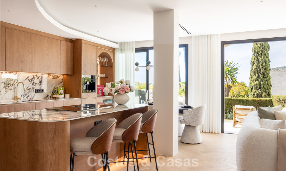 Lujosa casa de diseño con vistas panorámicas al mar en venta en La Quinta, Marbella - Benahavís 798633