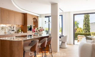 Lujosa casa de diseño con vistas panorámicas al mar en venta en La Quinta, Marbella - Benahavís 798633 
