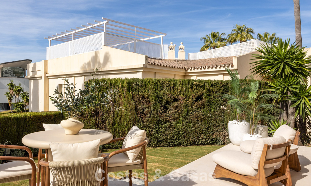 Lujosa casa de diseño con vistas panorámicas al mar en venta en La Quinta, Marbella - Benahavís 798643