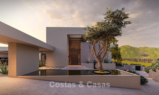 Parcela única con proyecto de villa de diseño en venta en el exclusivo resort La Zagaleta, Marbella - Benahavís 798694 