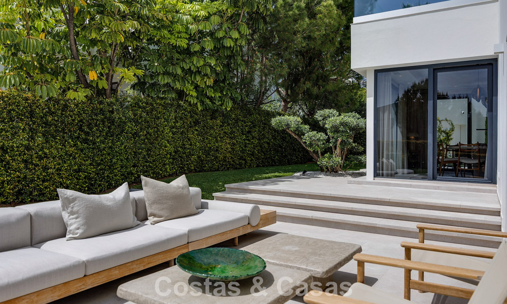 Villa de lujo, lista para entrar a vivir, de estilo contemporáneo mediterráneo en venta en una zona de golf de Marbella - Benahavís 798712