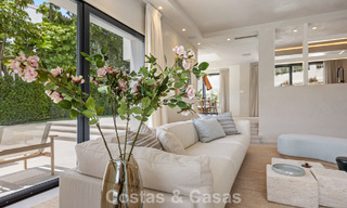 Villa de lujo, lista para entrar a vivir, de estilo contemporáneo mediterráneo en venta en una zona de golf de Marbella - Benahavís 798715 