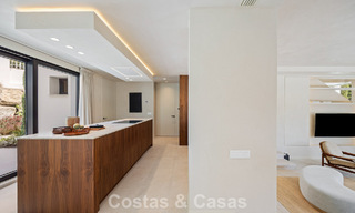 Villa de lujo, lista para entrar a vivir, de estilo contemporáneo mediterráneo en venta en una zona de golf de Marbella - Benahavís 798746 