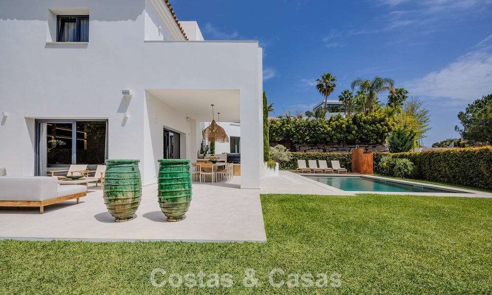 Villa de lujo, lista para entrar a vivir, de estilo contemporáneo mediterráneo en venta en una zona de golf de Marbella - Benahavís 798748