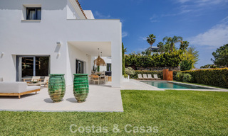 Villa de lujo, lista para entrar a vivir, de estilo contemporáneo mediterráneo en venta en una zona de golf de Marbella - Benahavís 798748 