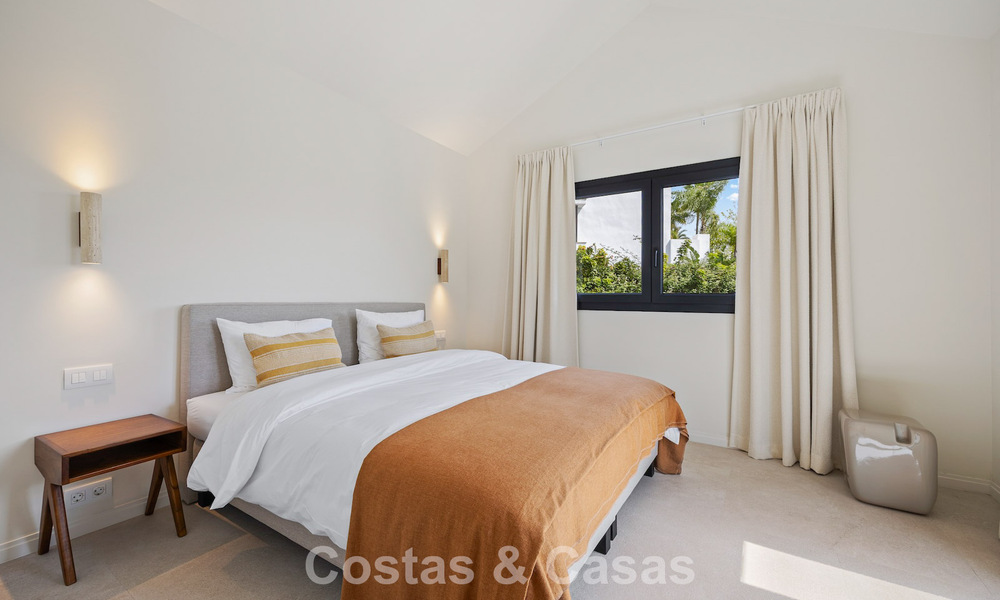 Villa de lujo, lista para entrar a vivir, de estilo contemporáneo mediterráneo en venta en una zona de golf de Marbella - Benahavís 798755