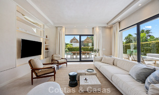 Villa de lujo, lista para entrar a vivir, de estilo contemporáneo mediterráneo en venta en una zona de golf de Marbella - Benahavís 798759 