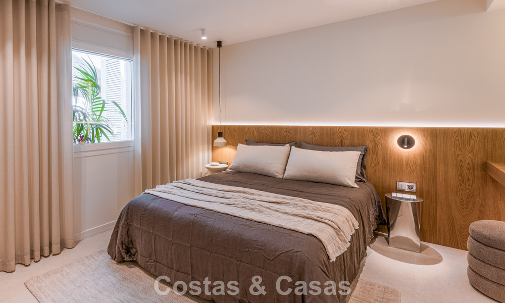 Elegante apartamento modernizado en venta, primera línea de Aloha Golf en Nueva Andalucía, Marbella 798760
