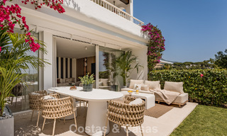 Elegante apartamento modernizado en venta, primera línea de Aloha Golf en Nueva Andalucía, Marbella 798774 