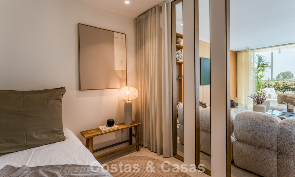 Elegante apartamento modernizado en venta, primera línea de Aloha Golf en Nueva Andalucía, Marbella 798784