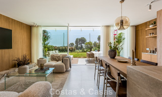 Elegante apartamento modernizado en venta, primera línea de Aloha Golf en Nueva Andalucía, Marbella 798785 