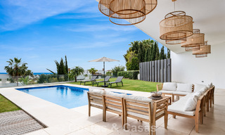 Villa contemporánea con vistas panorámicas al mar en venta en una prestigiosa zona de golf en Marbella - Benahavís 798839 