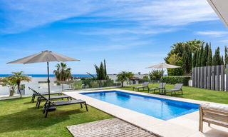 Villa contemporánea con vistas panorámicas al mar en venta en una prestigiosa zona de golf en Marbella - Benahavís 798846 