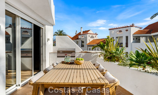 Apartamento contemporáneo y renovado listo para entrar a vivir en venta en Nueva Andalucía, Marbella 798893 